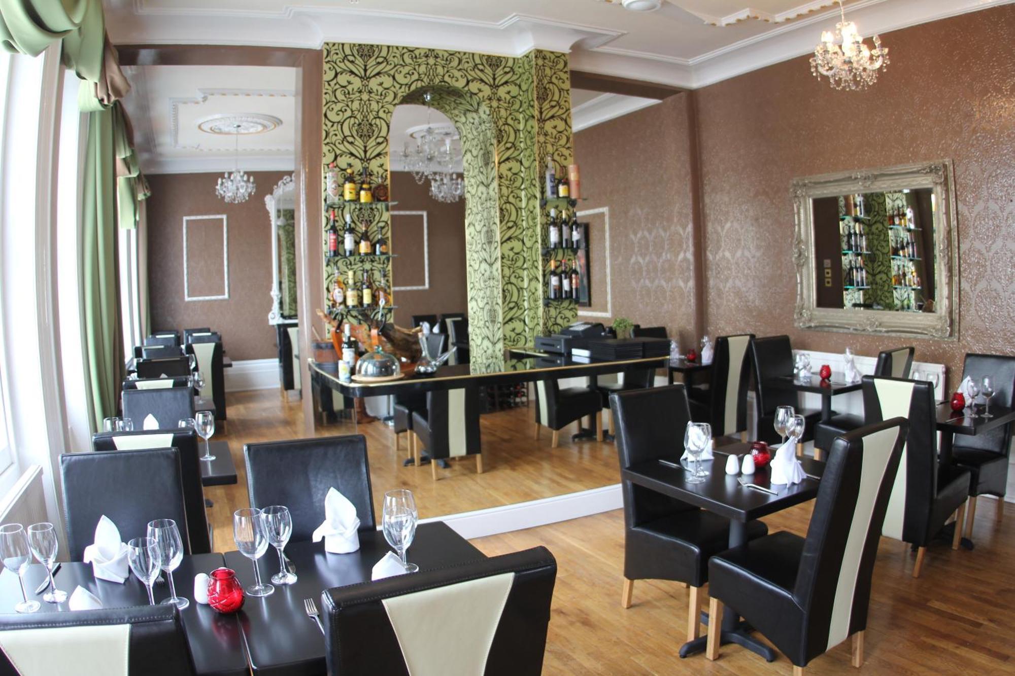 Vernon Guesthouse Eastbourne Bagian luar foto