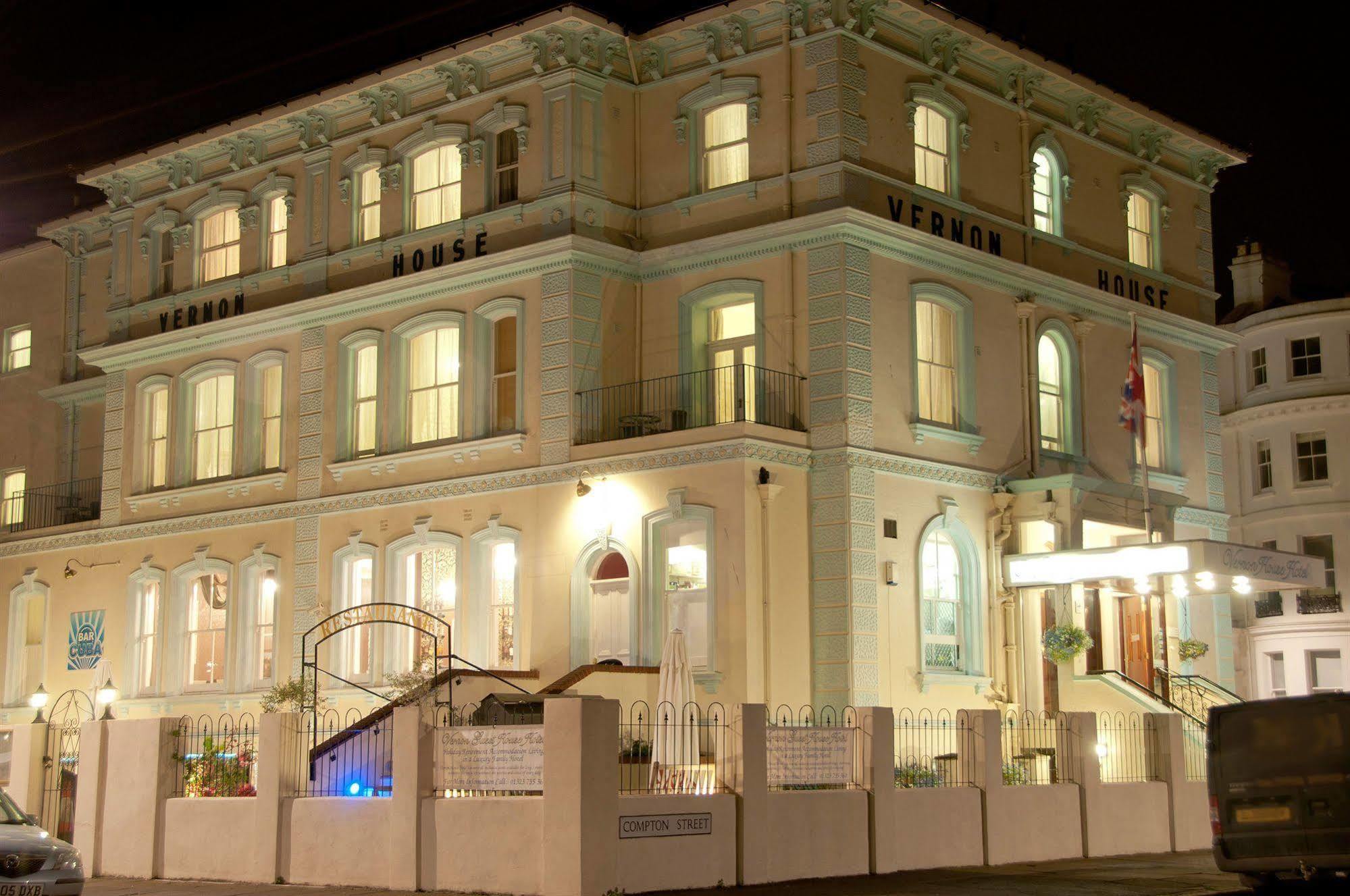 Vernon Guesthouse Eastbourne Bagian luar foto