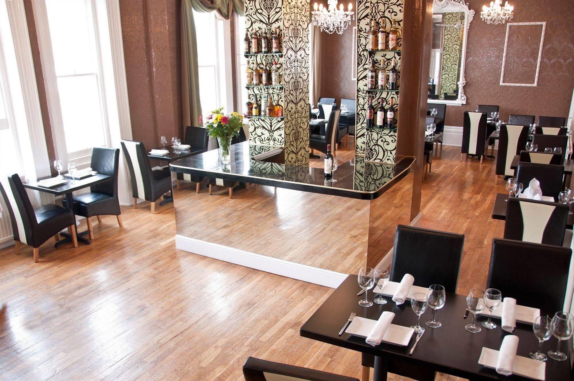 Vernon Guesthouse Eastbourne Bagian luar foto