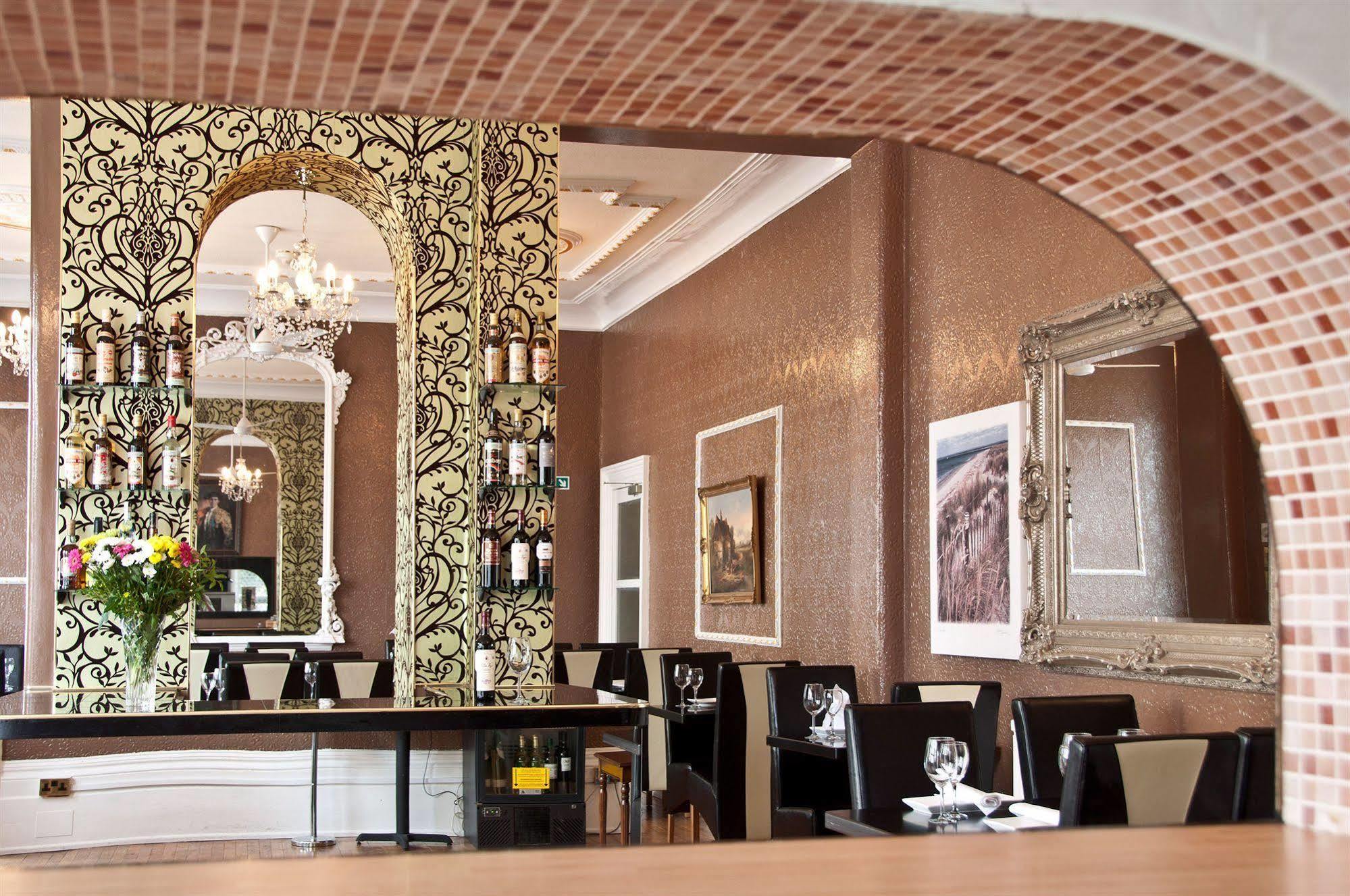 Vernon Guesthouse Eastbourne Bagian luar foto